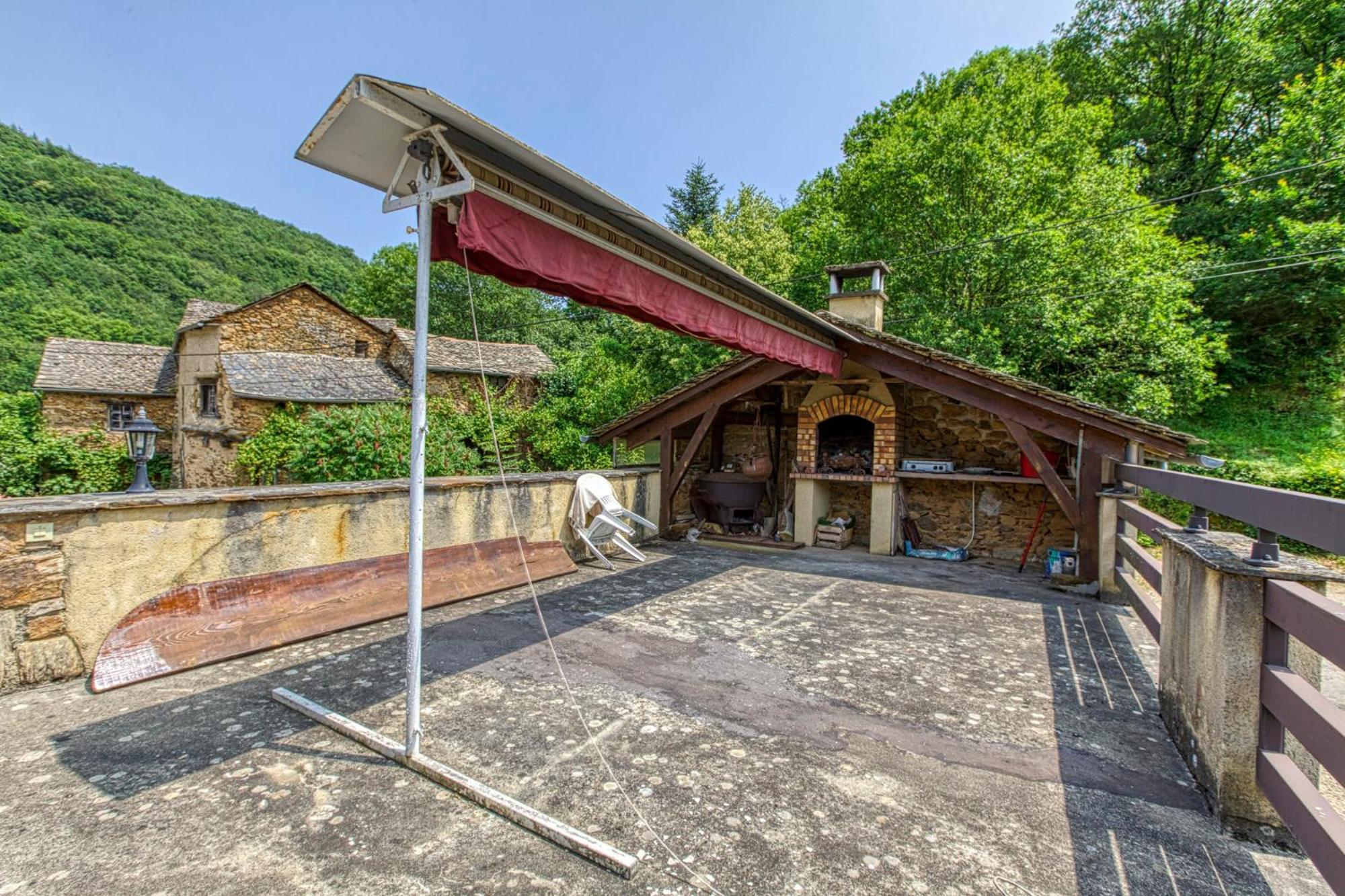 Вилла Grand Gite Piscine, L'Estrebaldie Aveyron Centres Экстерьер фото