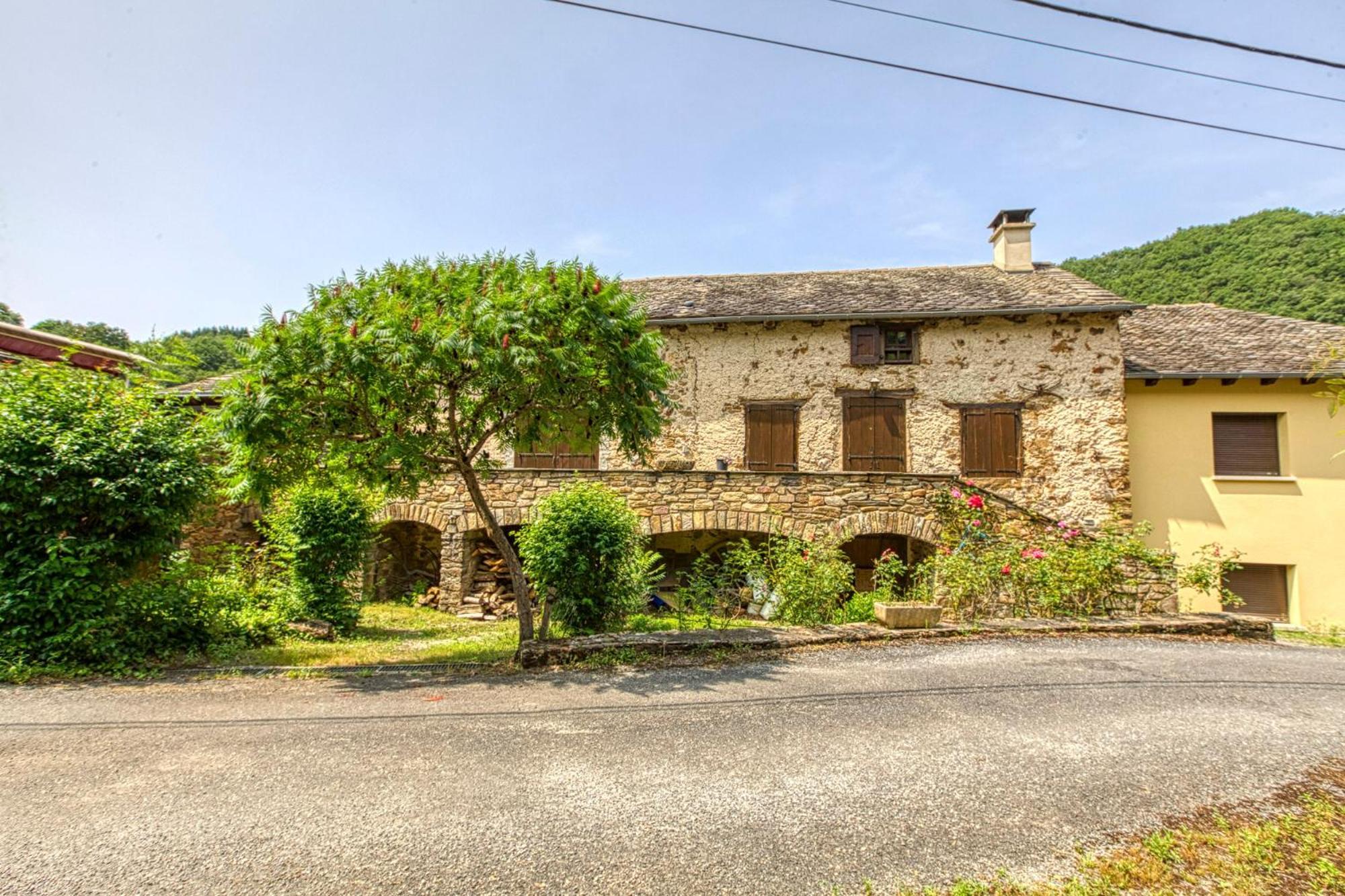 Вилла Grand Gite Piscine, L'Estrebaldie Aveyron Centres Экстерьер фото